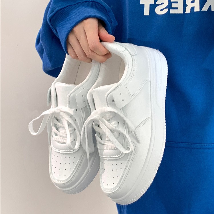 レディース プラットフォーム ホワイトスニーカー 軽量で快適 - Vans Shoes Old Skool のレビューと価格