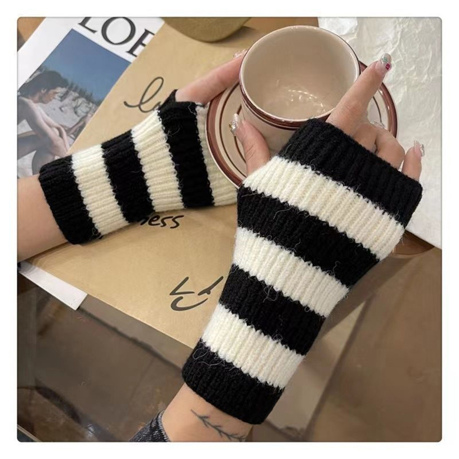 Y2kアクセサリー 防寒 暖かい冬用ニット指なし手袋 送料無 - Fingerless Glove Knit のレビューと価格