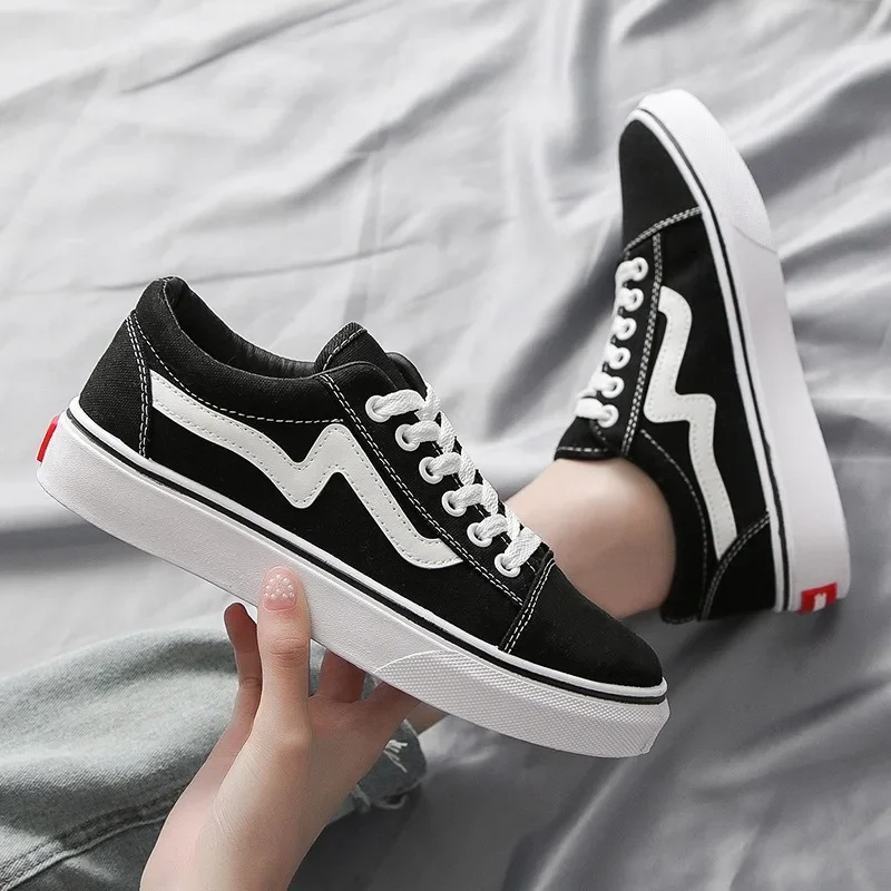 女性のための通気性のあるスケートボーディングスニーカー、ウォ - Vans Shoes Old Skool のレビューと価格